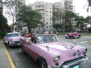 869 Havana National Hotel M & S in car